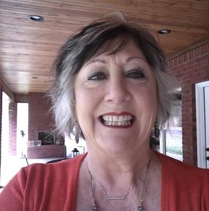 Meet your Posher, Louann